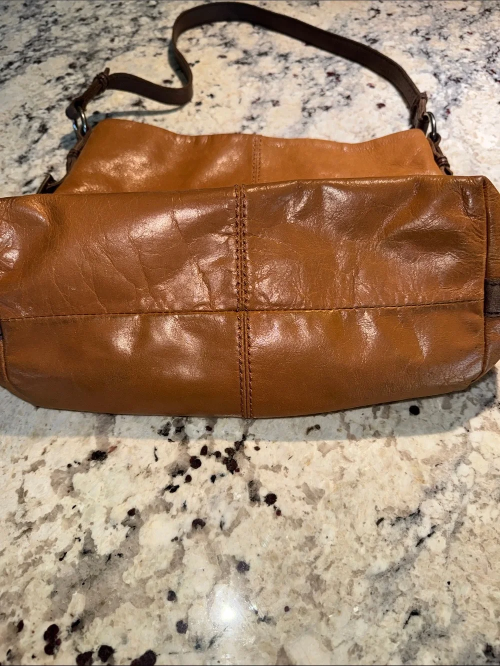 The Sak compact cognac